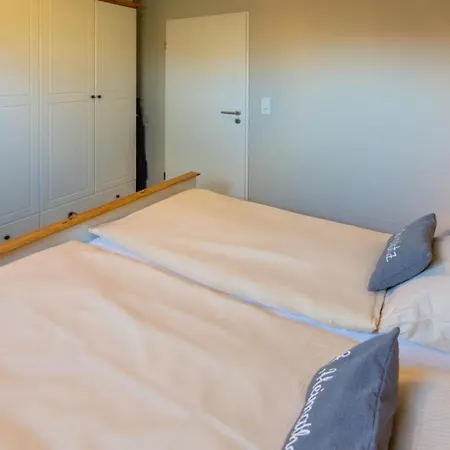- Kleiner Schoner Norden